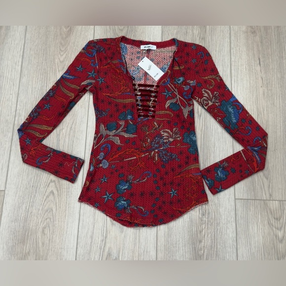 WILLIAM RAST Floral Red Long Sleeve Top♥️ - Picture 1 of 7